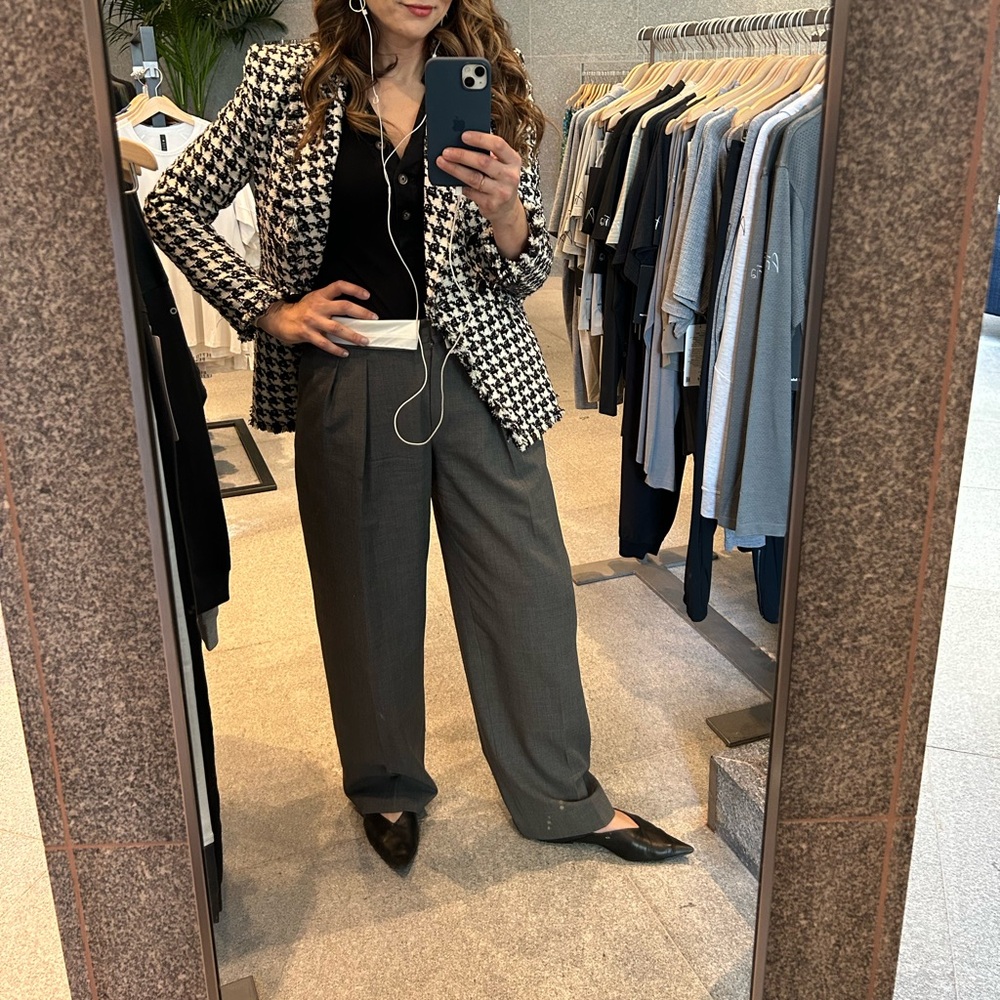 Veronica Beard Classic Houndstooth Blazer - Picture 10 of 10